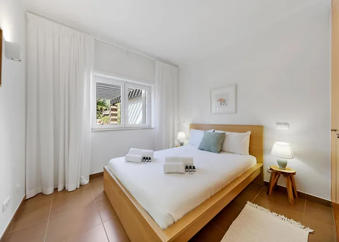 Marcia - Nature, Golf, Beaches-lagos Villa Portimao