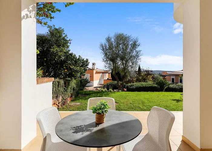 Marcia - Nature, Golf, Beaches-lagos Villa Portimao